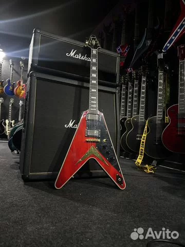 Электрогитара flying v - кастом в дизайне gibson